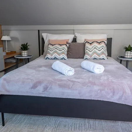 Apartview Plazowa By Rent Like *