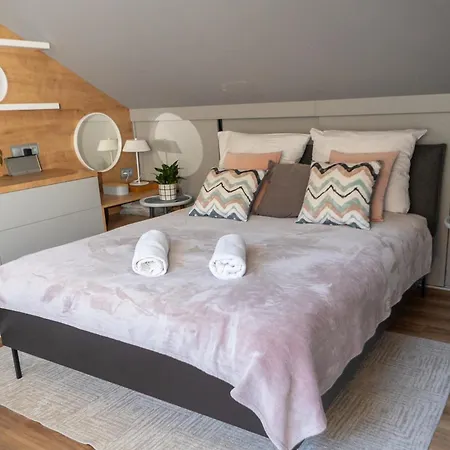 Apartview Plazowa By Rent Like