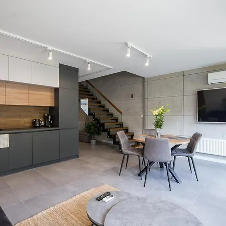 아파트 Apartview Plazowa By Rent Like *