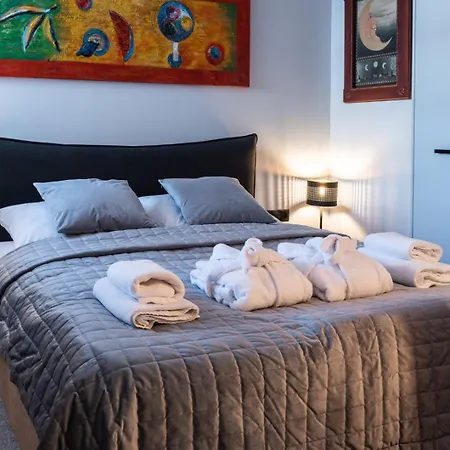 Apartview Plazowa By Rent Like *